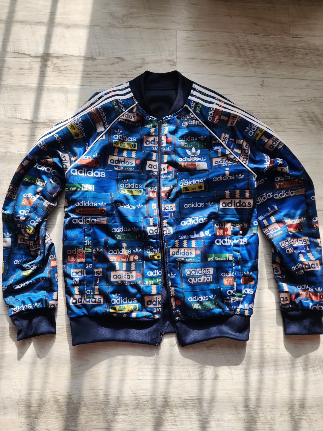 아디다스 그래픽 슈퍼스타 리버시블 양면 저지 트택탑 자켓. 져지 점퍼 상품이미지2