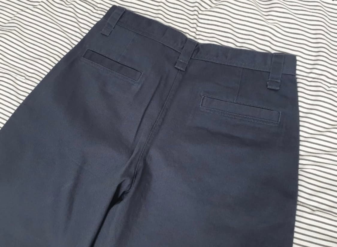 유니클로 U 와이드핏치노 네이비 82 상품이미지1