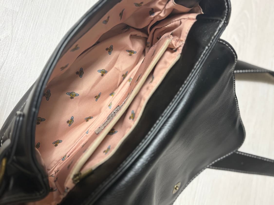 비비안웨스트우드 크로스백 상품이미지4