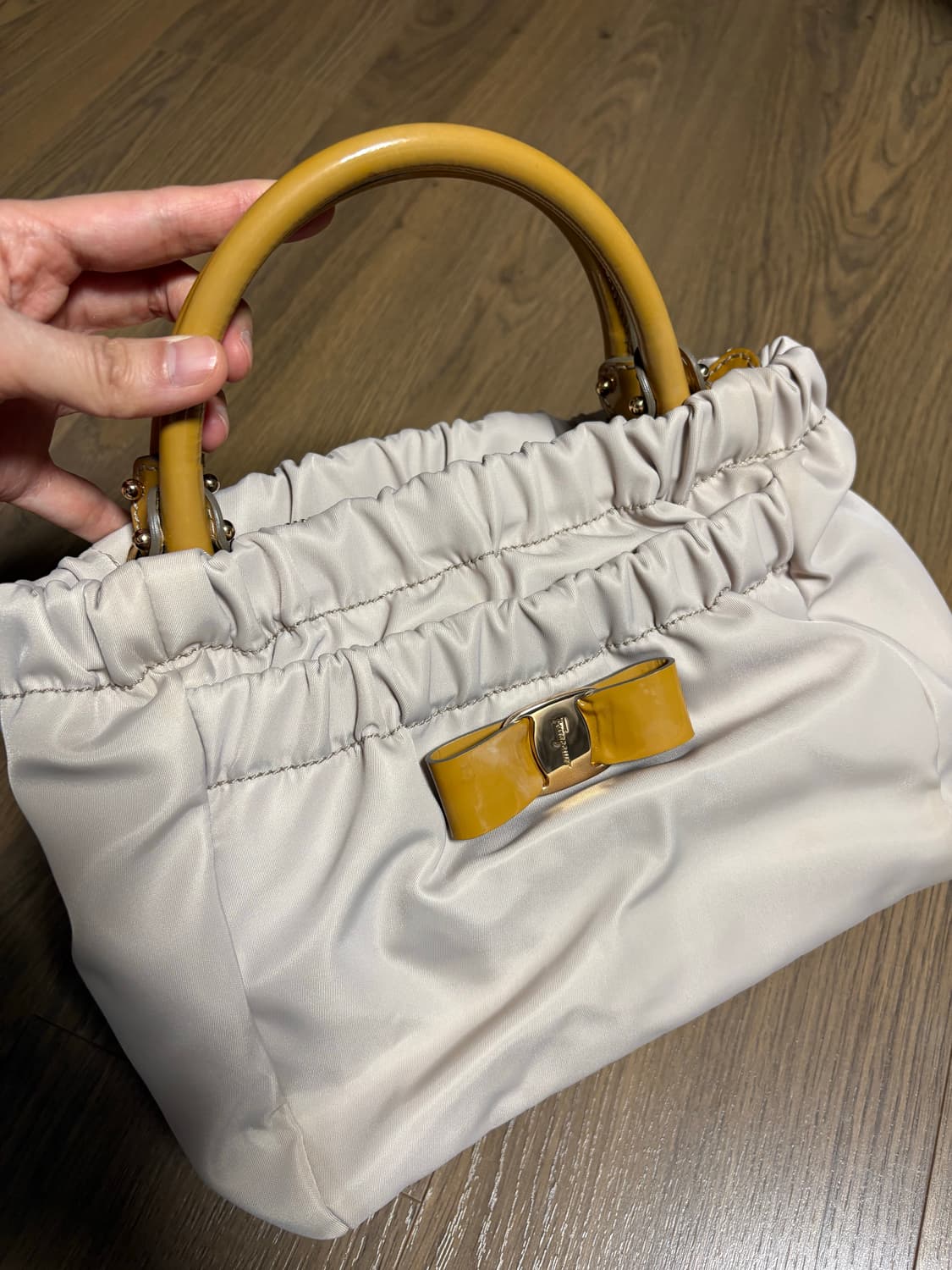 페라가모 미니 숄더백 상품이미지2