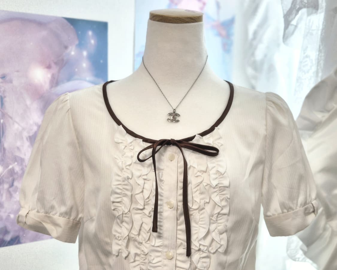 라떼맛 리본 스트라이프 핀턱 프릴 블라우스 라떼갸루 히메갸루 상품이미지2