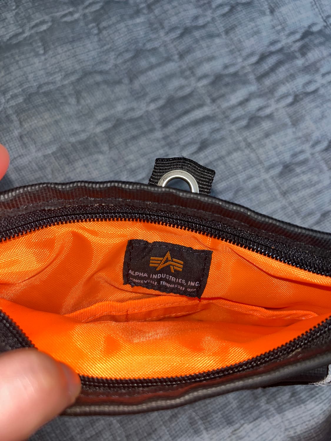 알파인더스트리 크로스백 상품이미지1