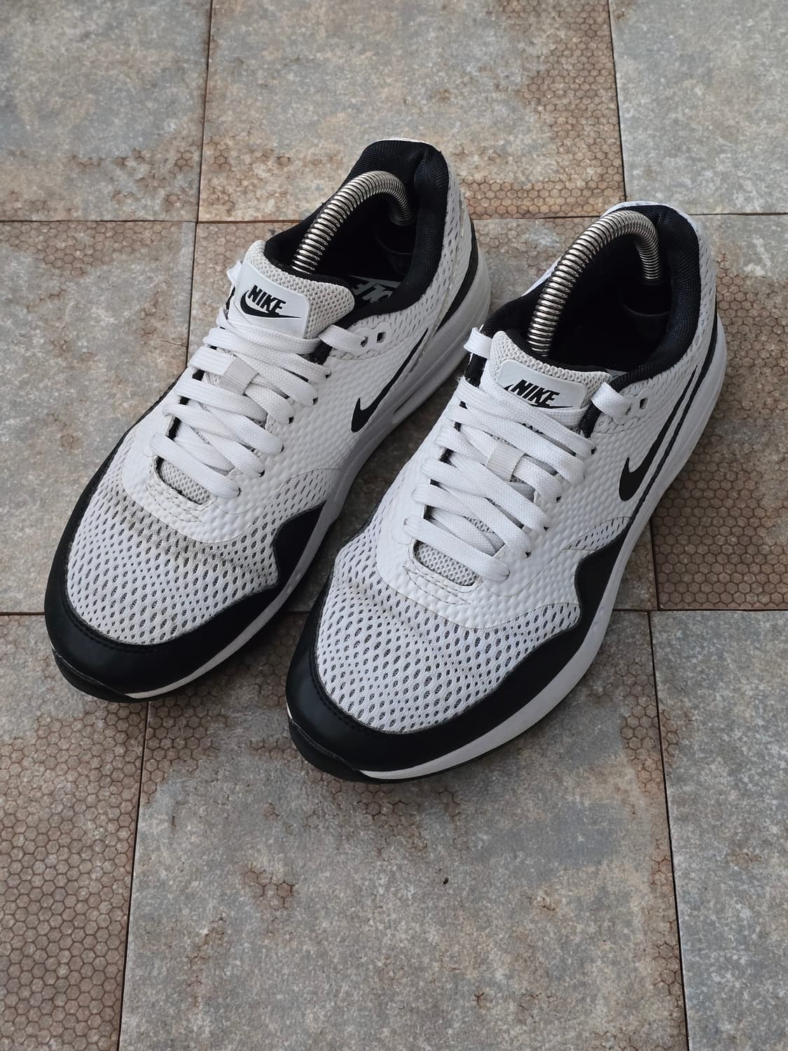 (235)나이키 에어맥스 1 g 흰검  상품이미지1