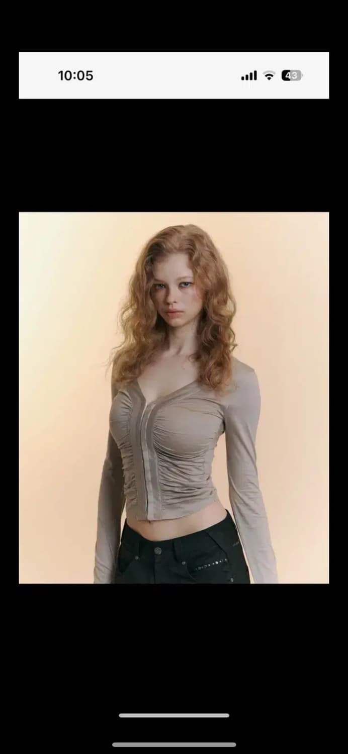 플리즈노팔로우 칸델라 후크 셔링 롱 슬리브 탑 베이지 상품이미지1