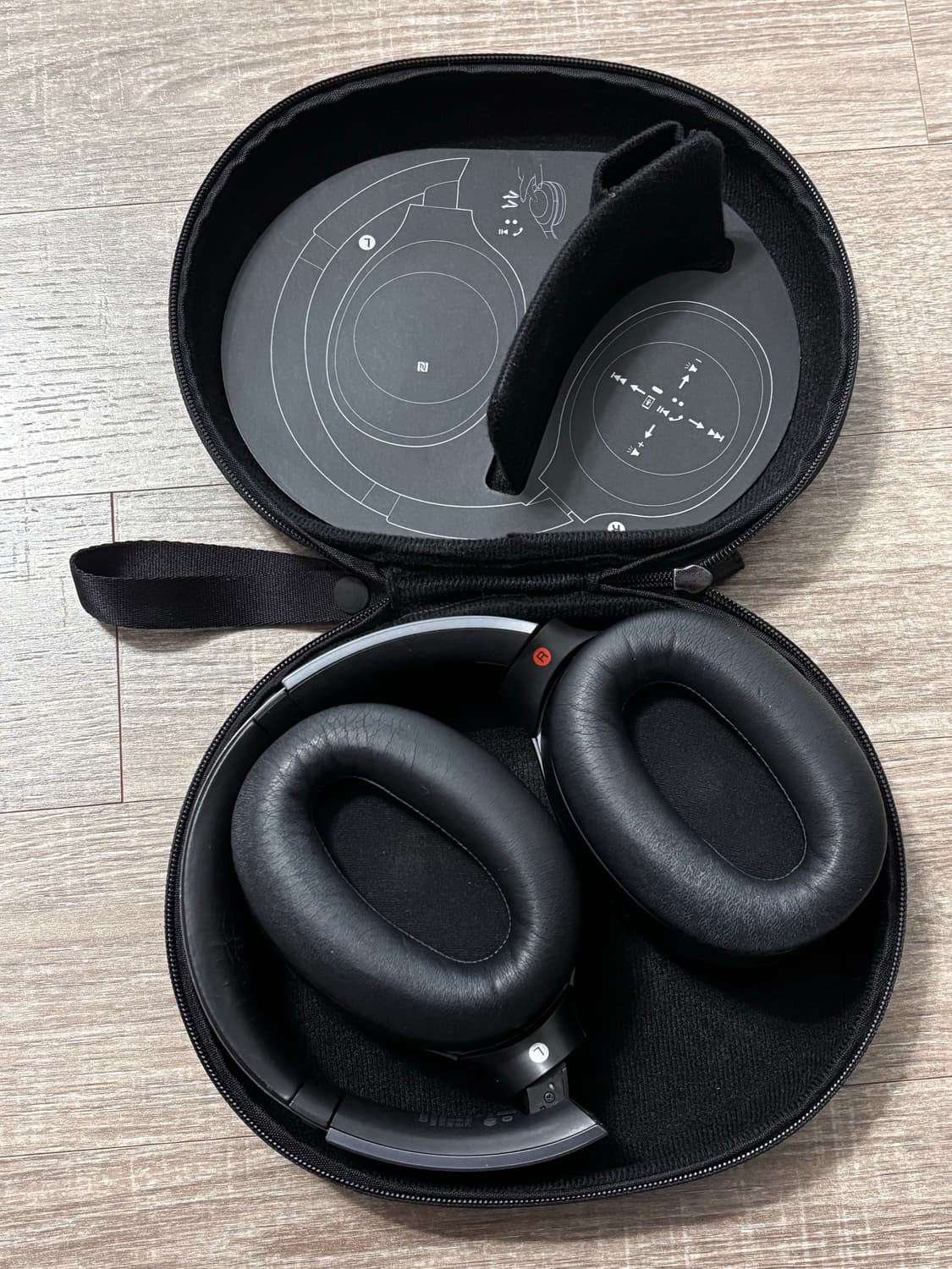 소니 헤드폰 WH-1000XM2 상품이미지2