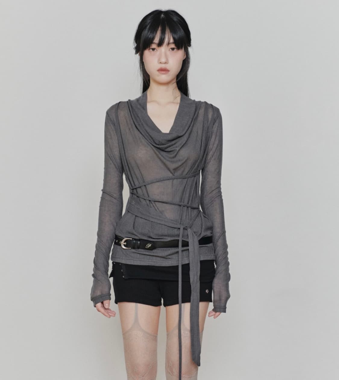 페인오어플레져 릴리 카울 리본탑 차콜 lily cowl top 상품이미지2