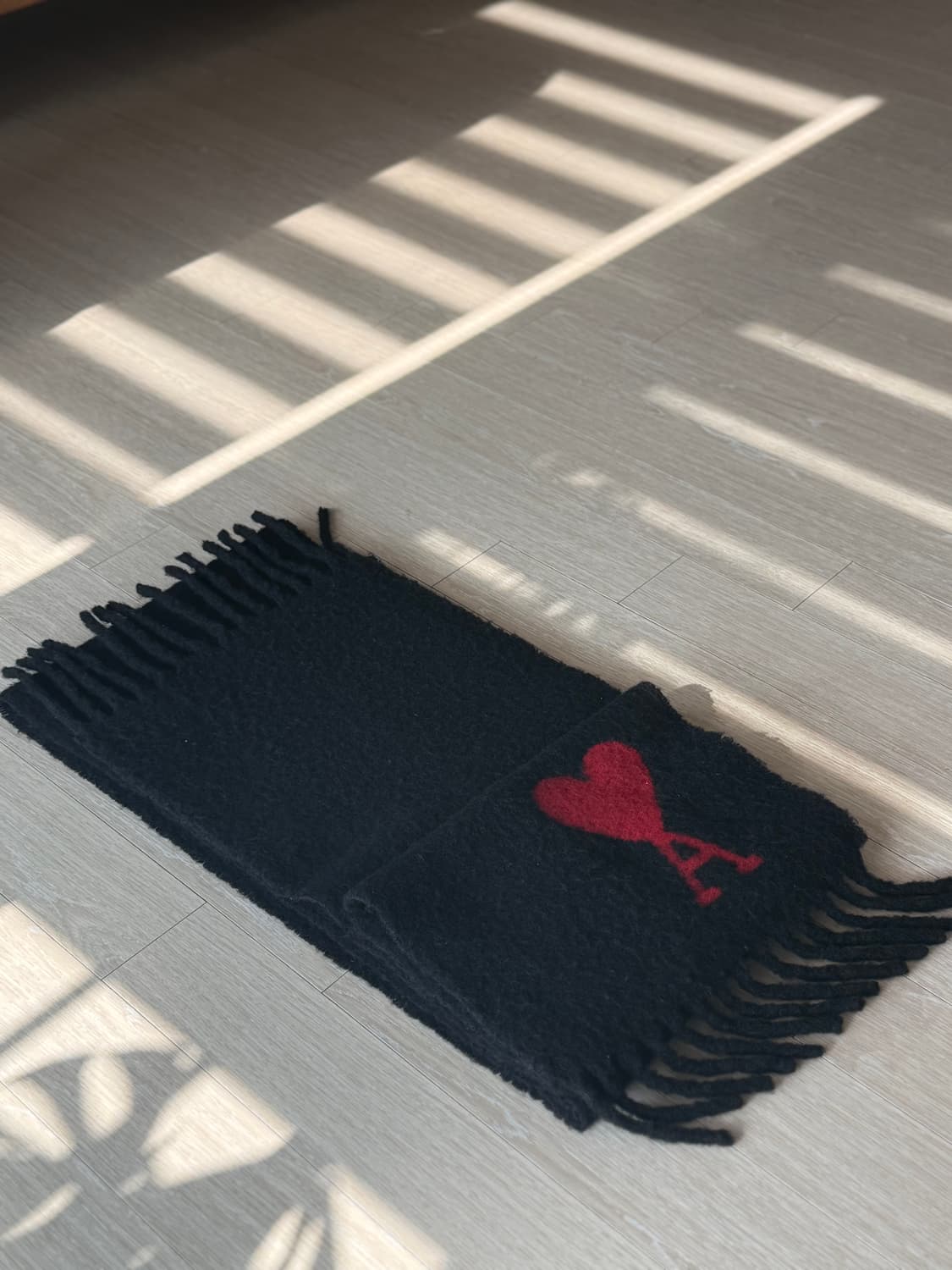 AMI 정품 머플러 상품이미지2