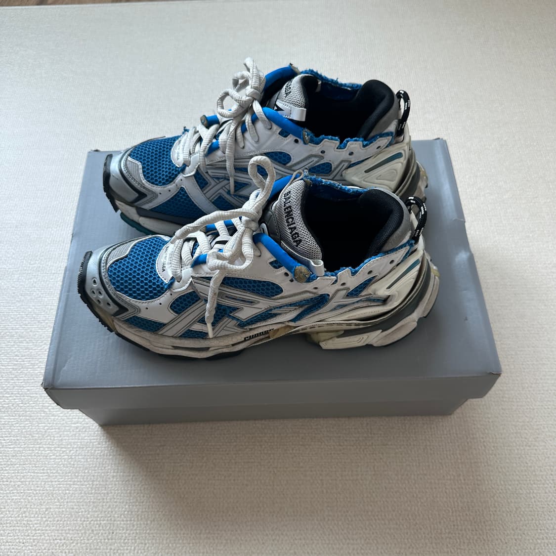 발렌시아가 뉴러너 42 상품이미지4