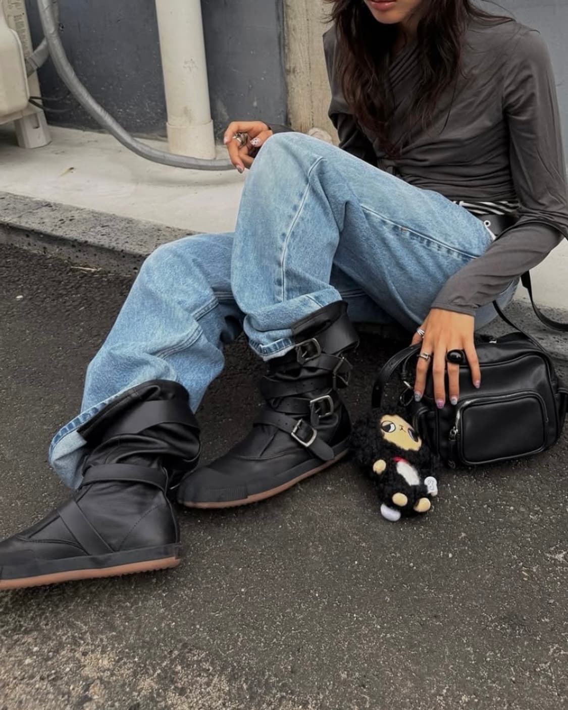 [36]비비안웨스트우드 25fw 파일럿 버클 부츠 상품이미지1