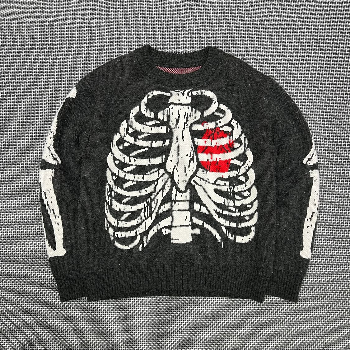 착샷O 빈티지 본즈 프린팅 모헤어 니트 상품이미지1