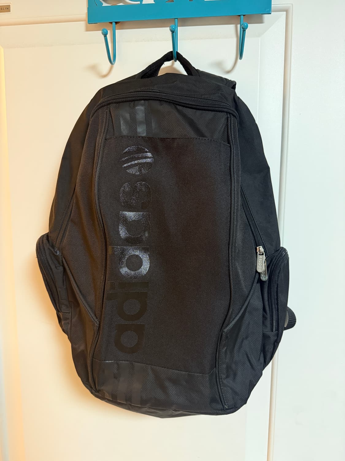 아디다스 클래식 올블랙 백팩 상품이미지2