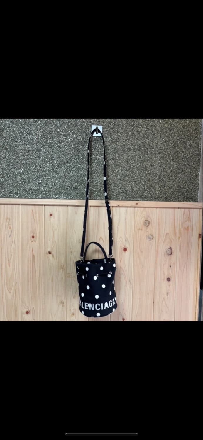 (정품) 발렌시아가 폴카 도트 버킷백 상품이미지3