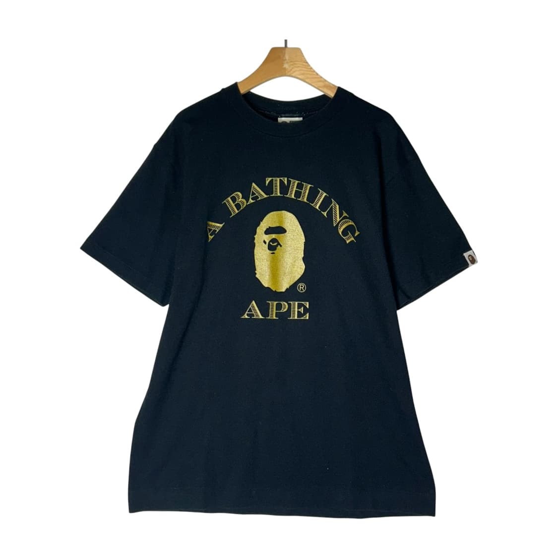 [BAPE] 00s 베이프 골드 사루로고 프린팅 반팔티셔츠 상품이미지1