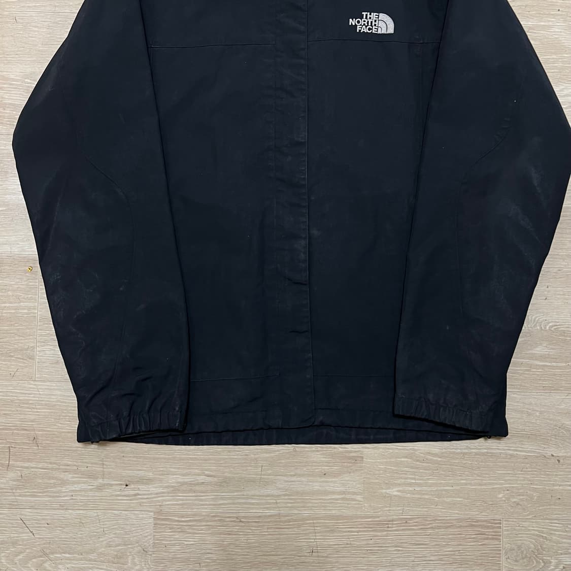 노스페이스 여성 하프돔 로고 바람막이 후드자켓 [블랙] S/90 상품이미지3