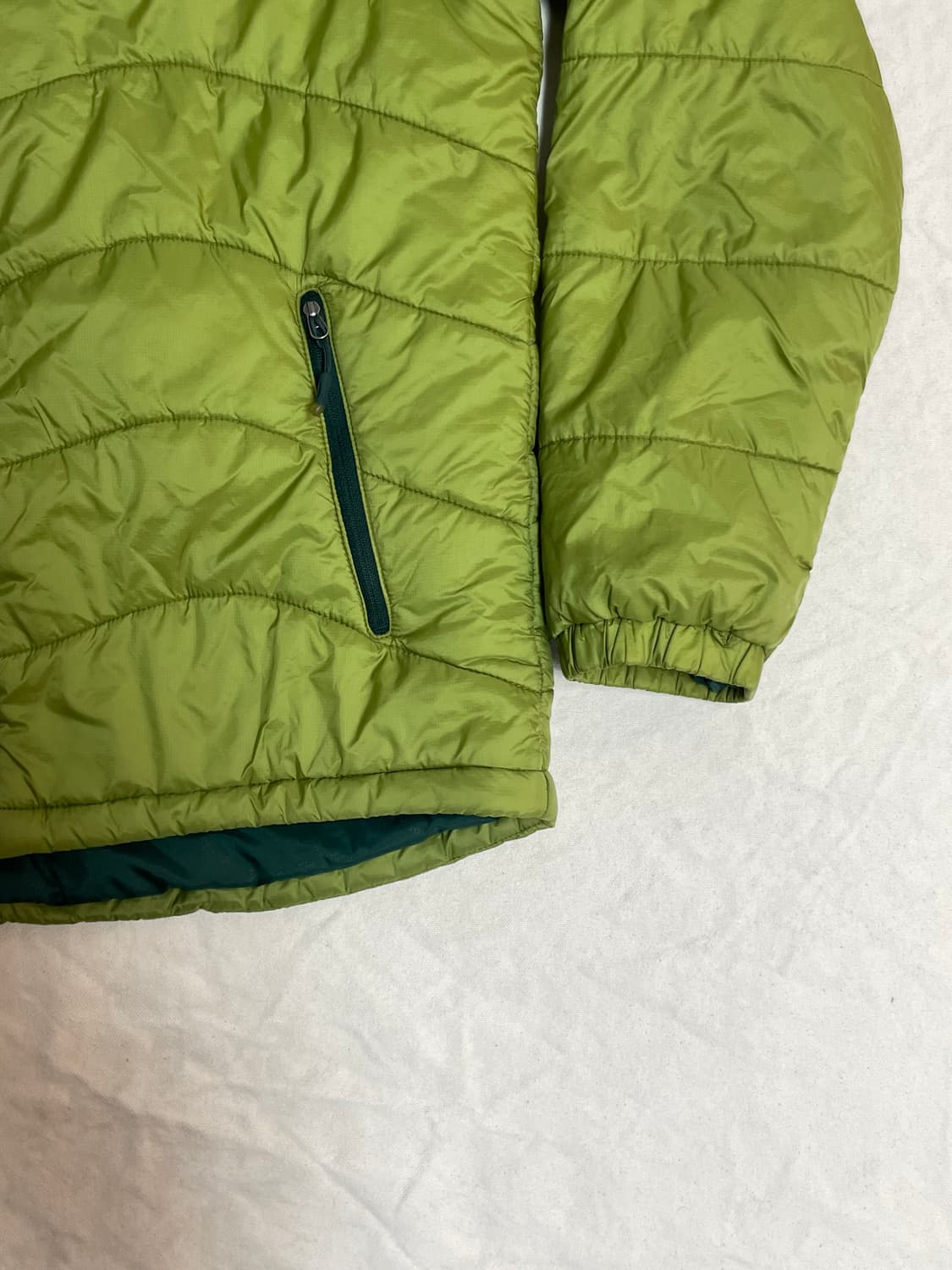 몽벨 경량 패딩  상품이미지3