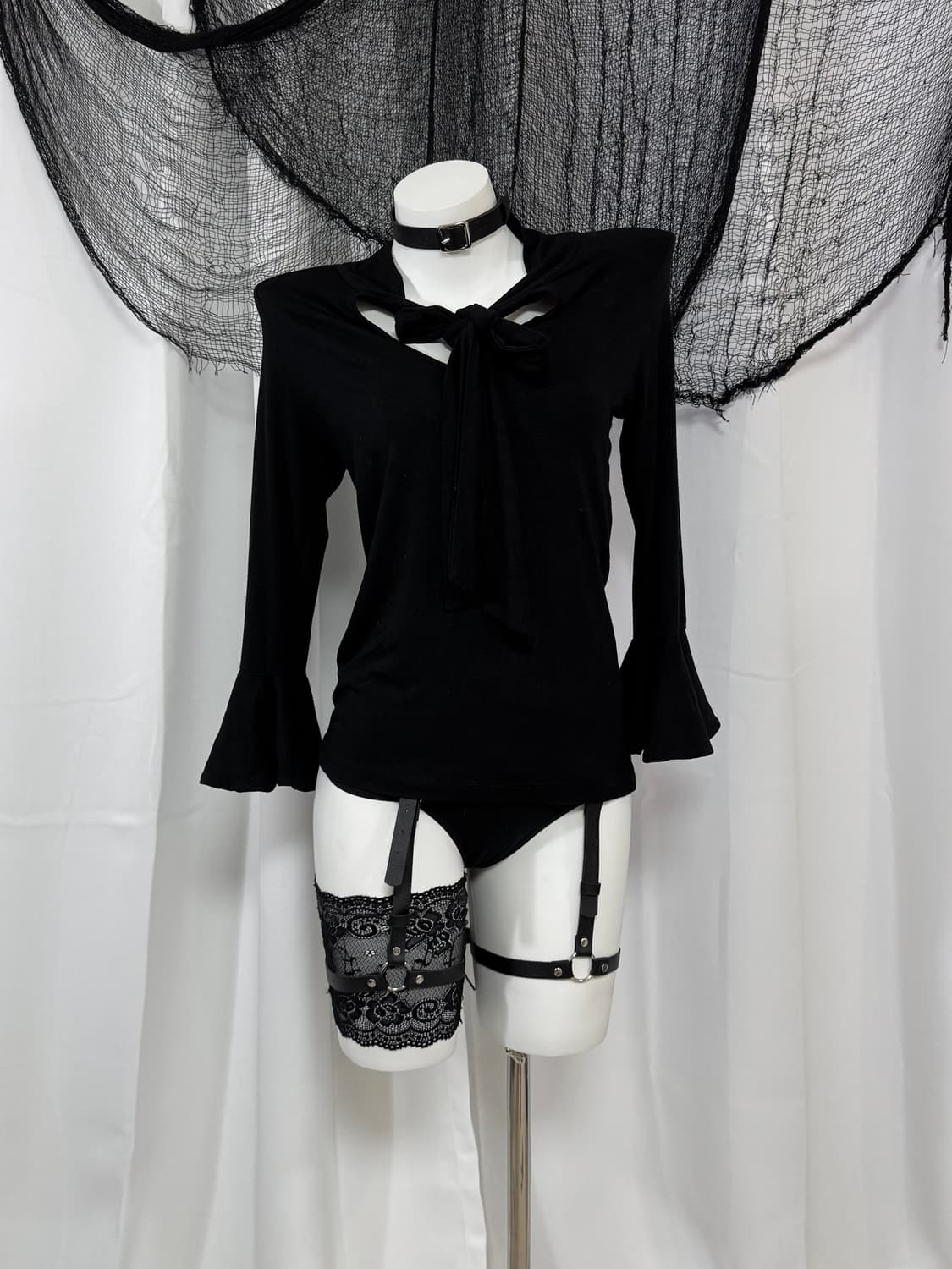 black detail t-shirt 상품이미지1