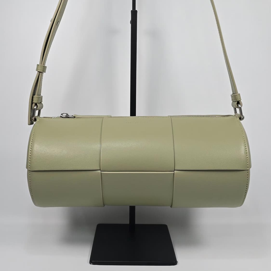 보테가 베네타 미디움 카네트 숄더백  상품이미지2