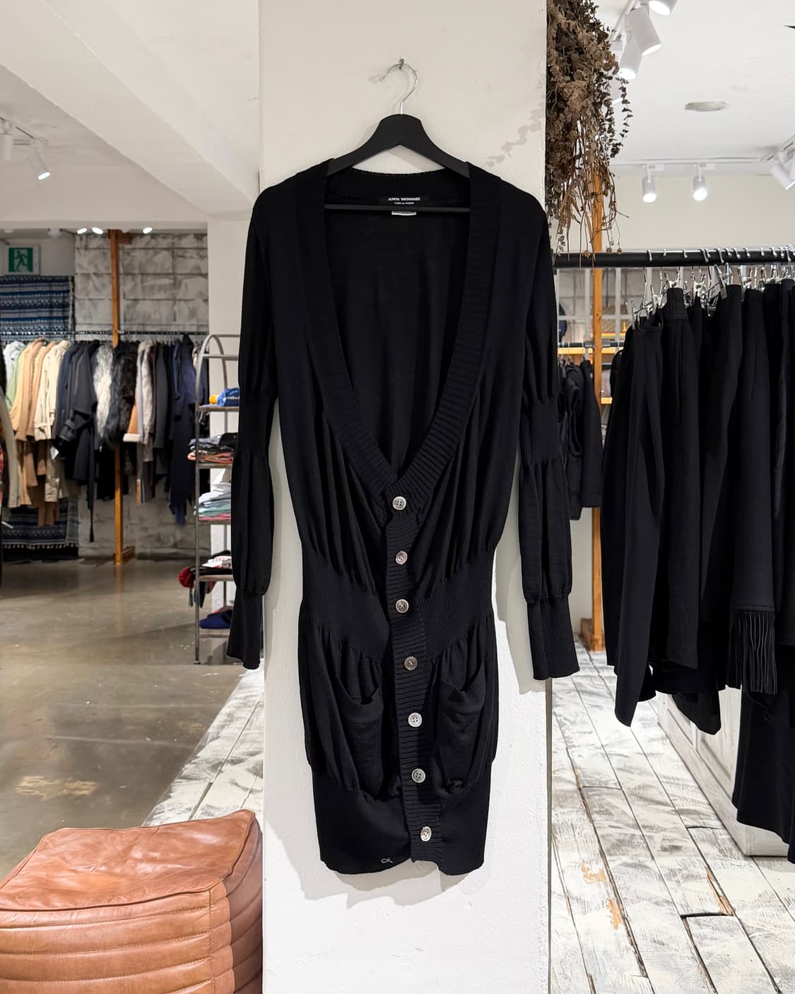 준야 와타나베 블랙 딥브이넥 버튼업 롱 니트 가디건 상품이미지1