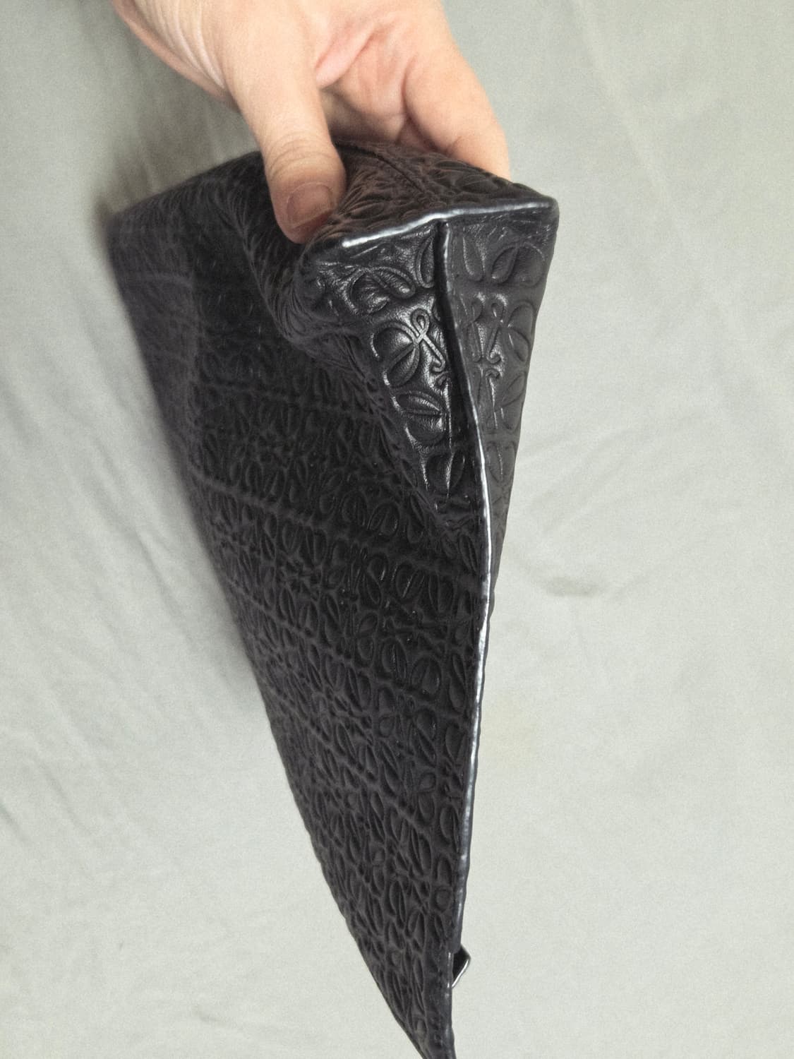 로에베 클러치 티파우치 상품이미지5