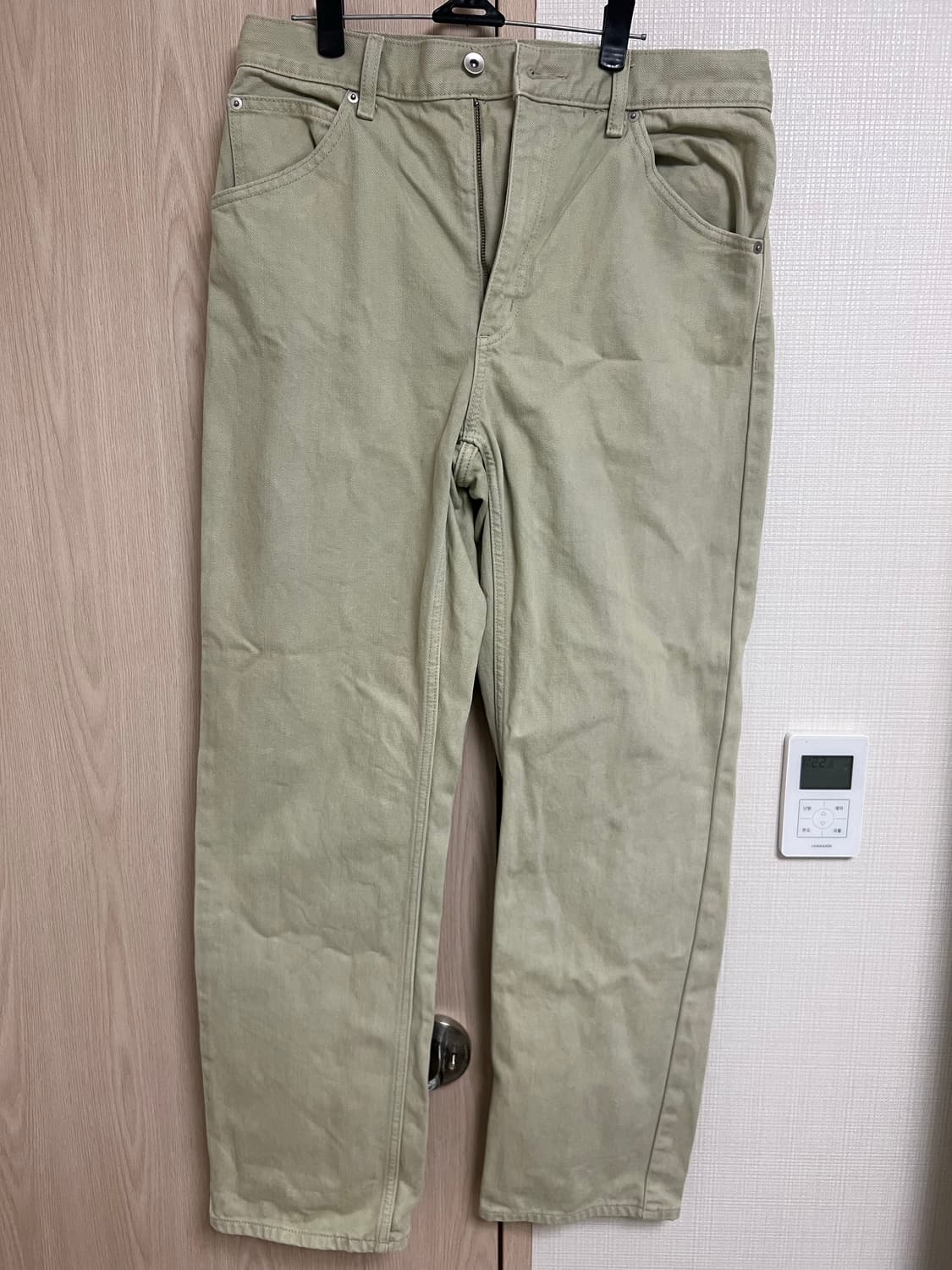 유니클로U/레귤러피트 스트레이크진 라이트그린/28 상품이미지3