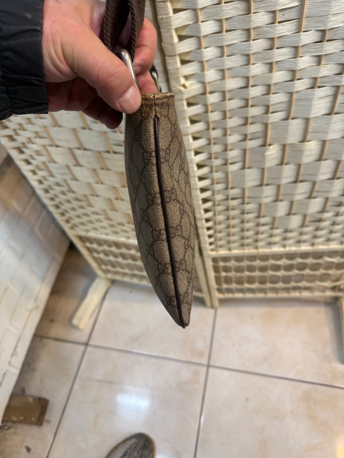 정품 구찌 수프림 크로스백 팝니다 상품이미지5