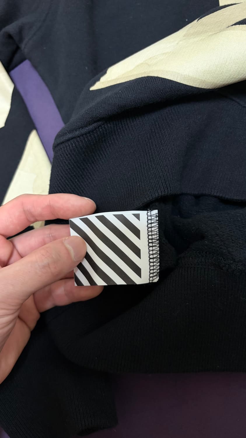 오프화이트 테이프 애로우 L (Hangtag 붙어있음!) 상품이미지5