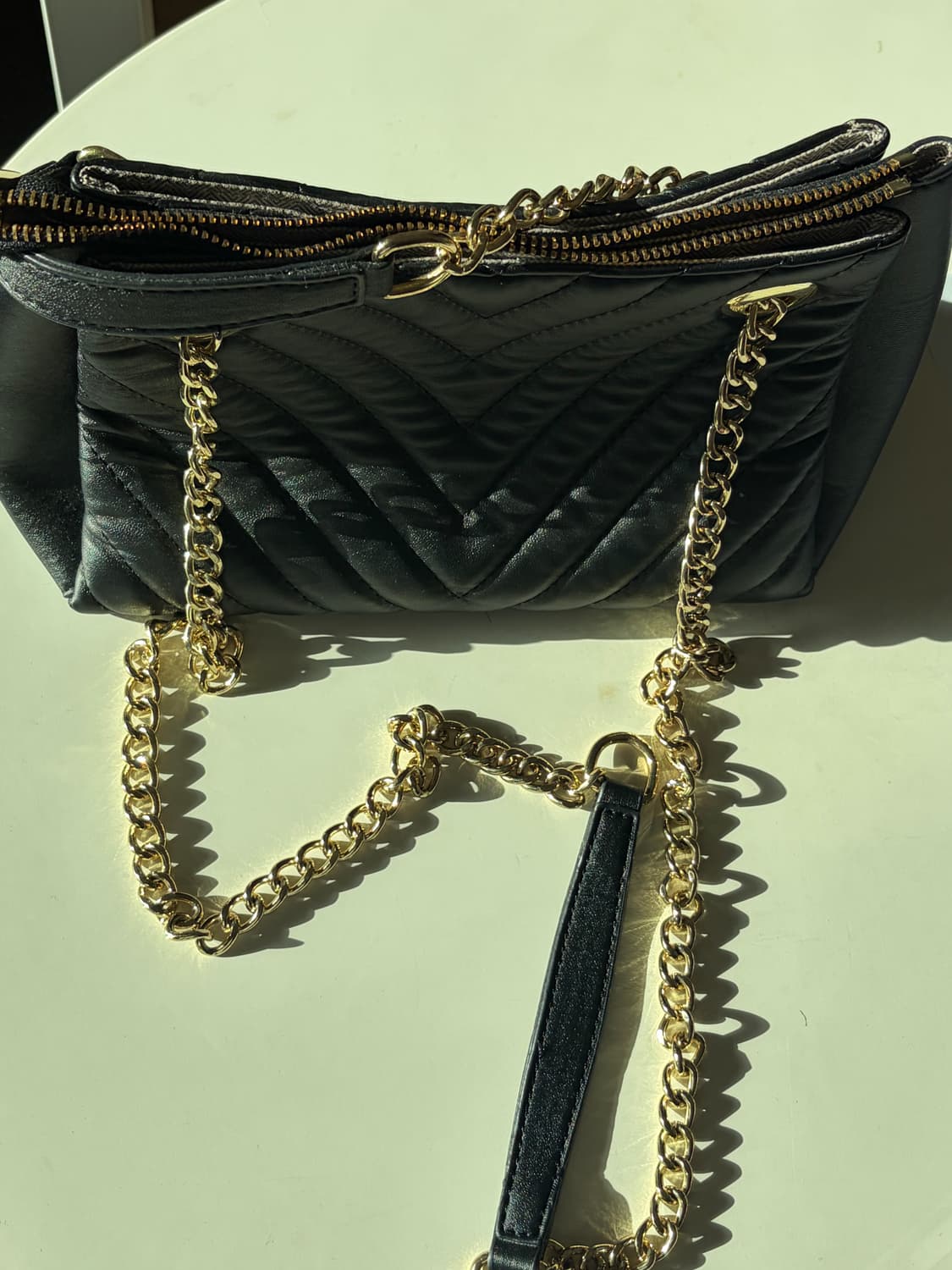 입생로랑 퀄팅 숄더백 블랙 상품이미지3