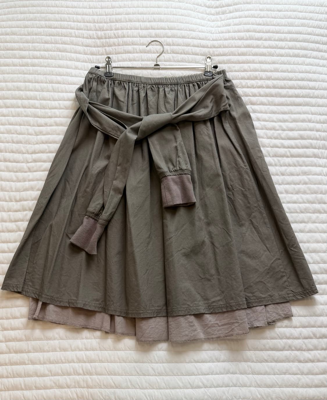 코이세이오 STRAP SHIRRING SKIRT ASH BROWN 상품이미지3