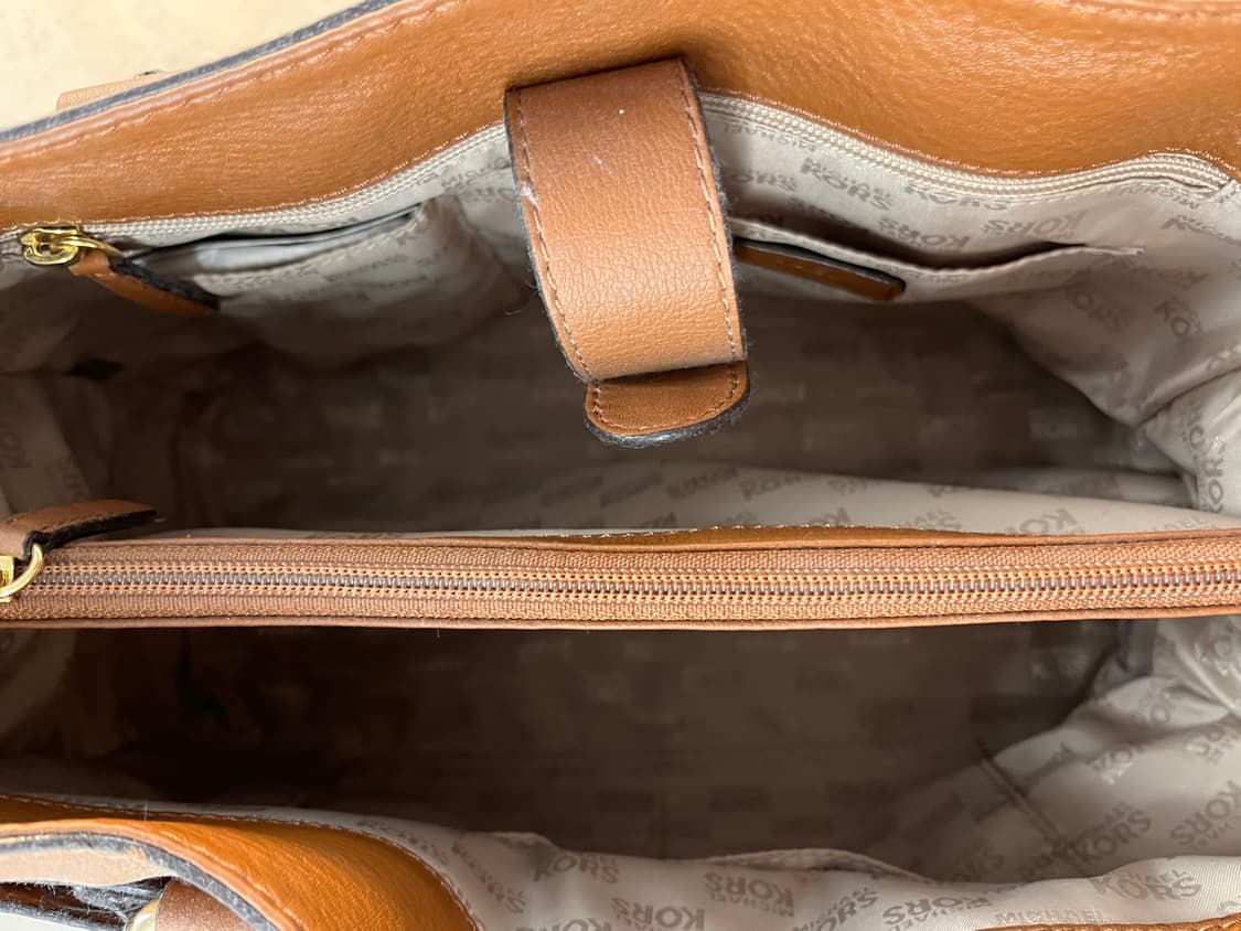 마이클 코어스 브라운 가죽 토트백 상품이미지3