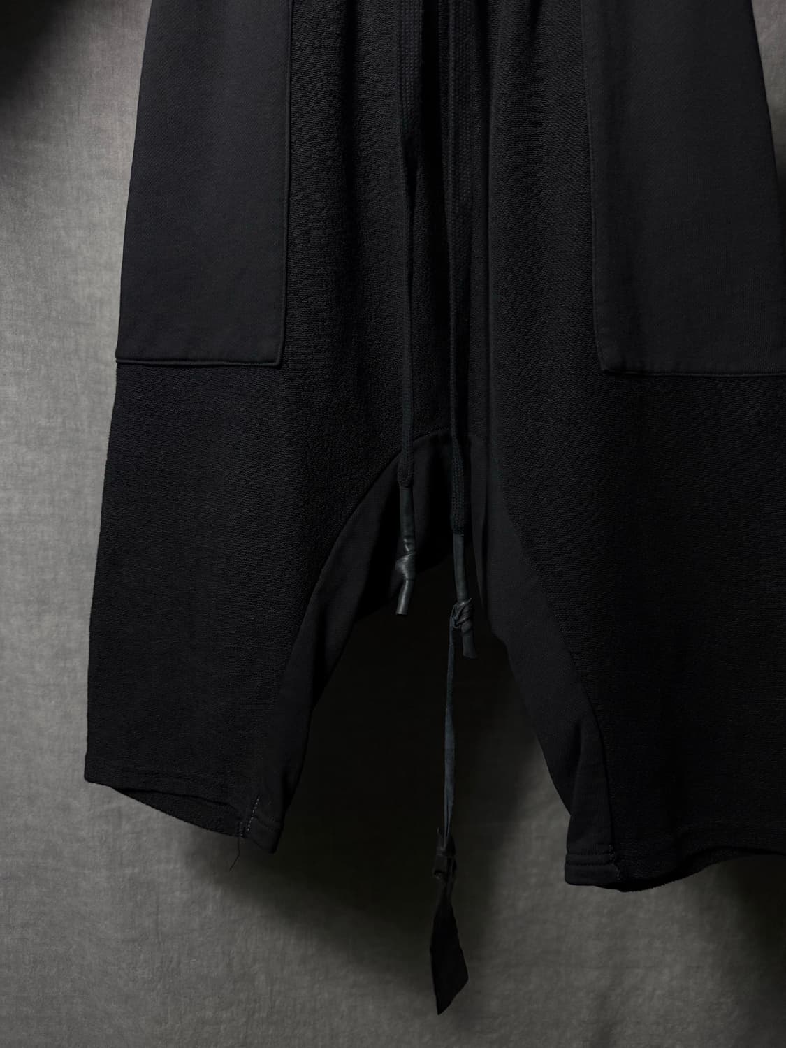 Isaac Sellam LC/SHORT Sponge Noir Shorts 상품이미지5