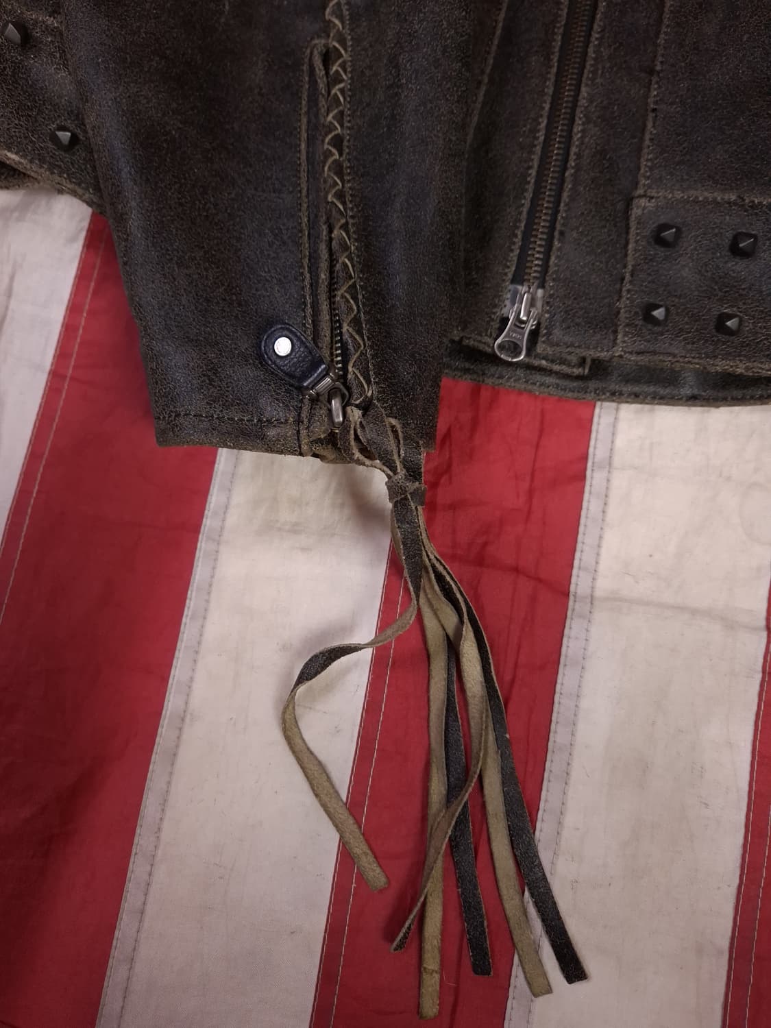 오리지날 할리데이비슨 리얼레더 이글 테슬 라이더자켓 상품이미지5