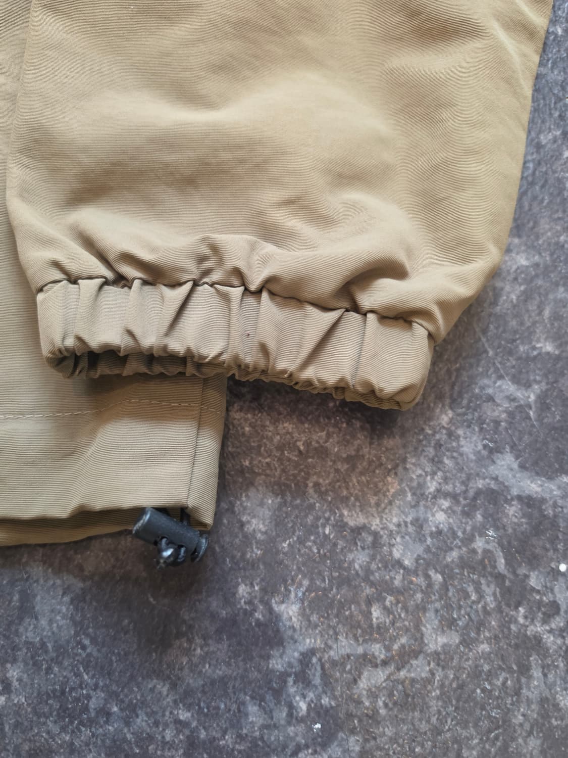 인사일런스 아노락 반집업 L사이즈 상품이미지4