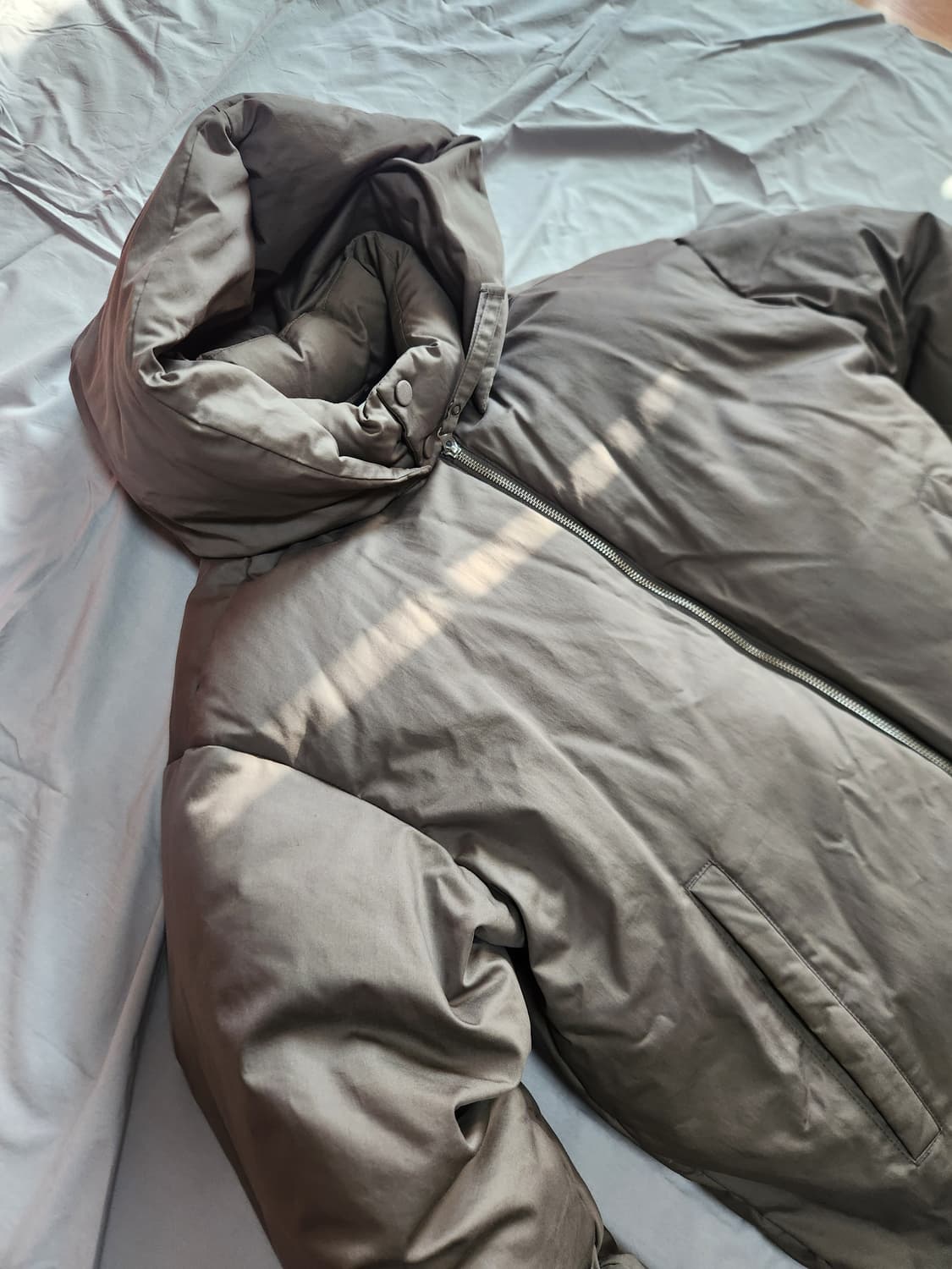 인사일런스 수피마 구스다운 자켓 상품이미지1