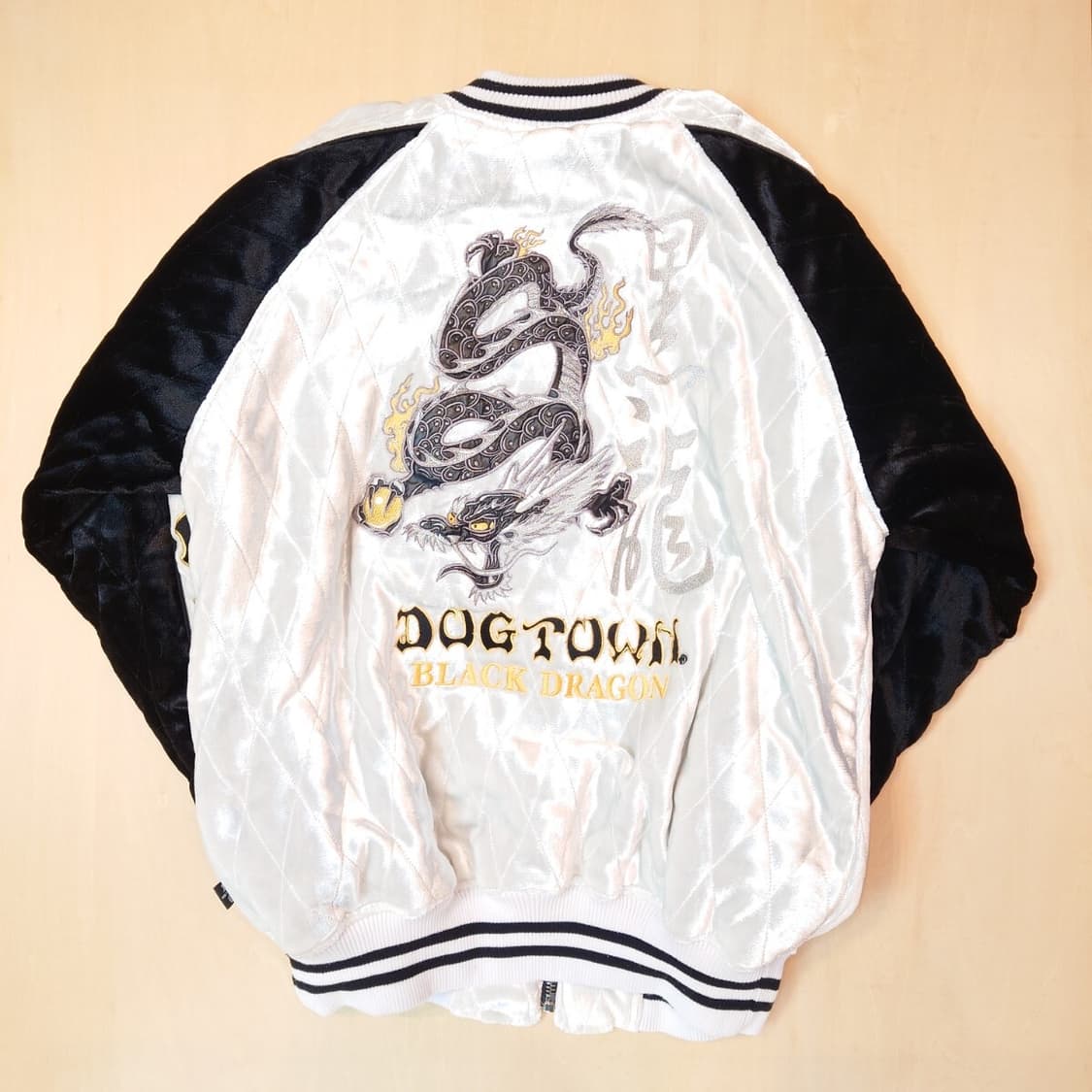 DOGTOWN black dragon스카쟌 상품이미지2