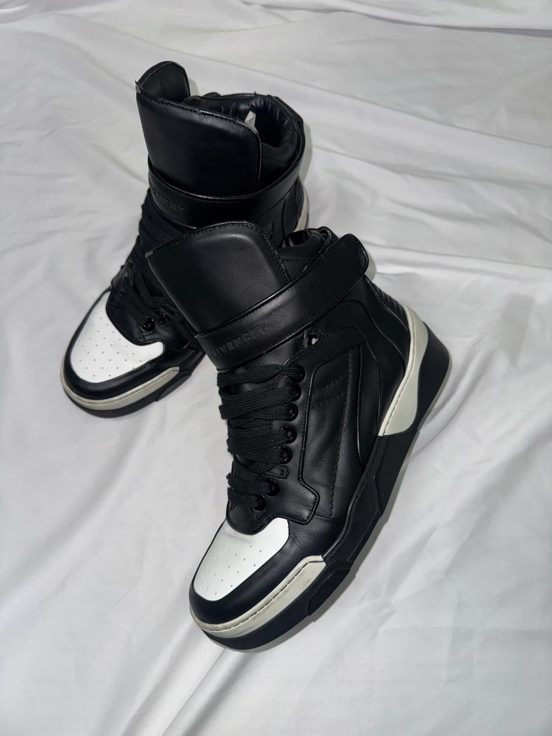 지방시 카프 스킨 타이슨 하이탑 상품이미지3