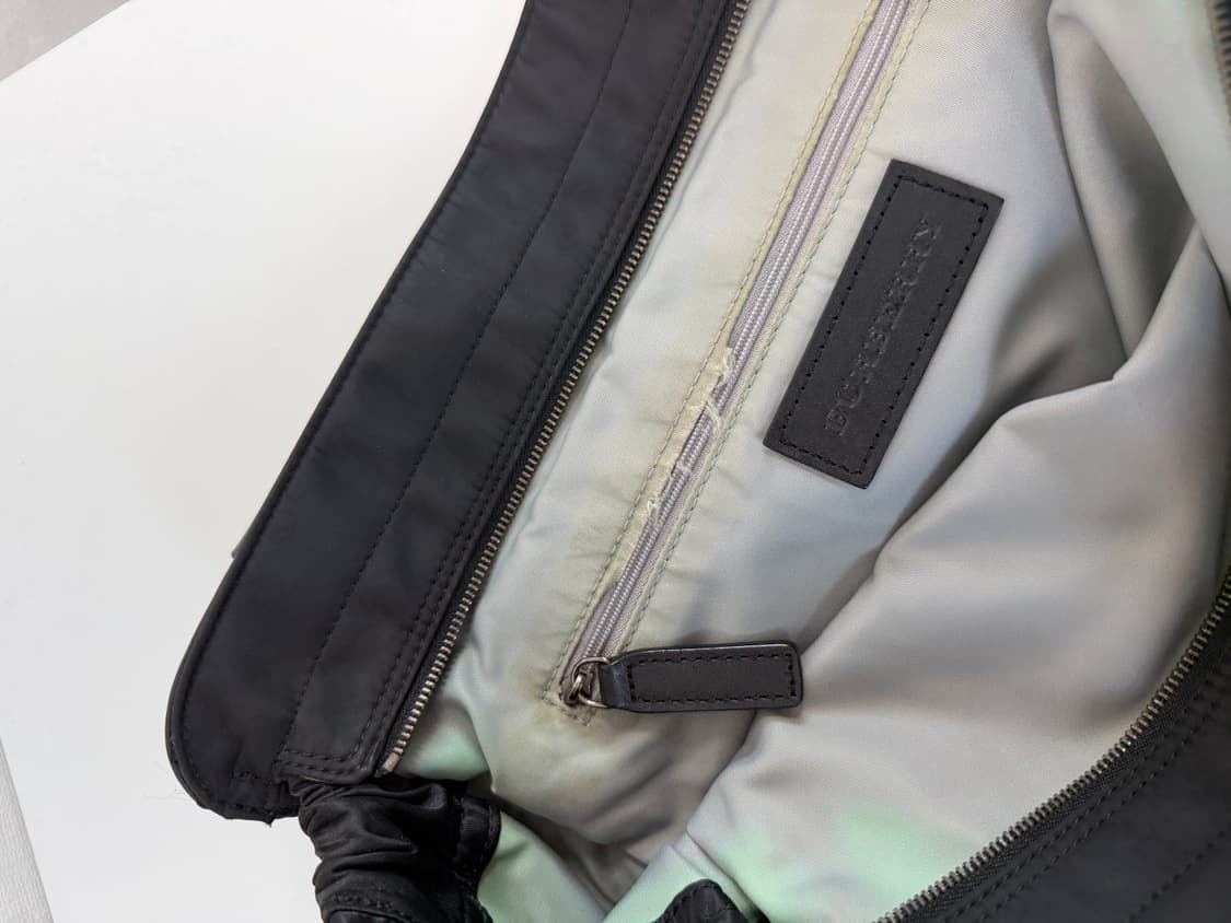 버버리 나일론 백 블랙 상품이미지6