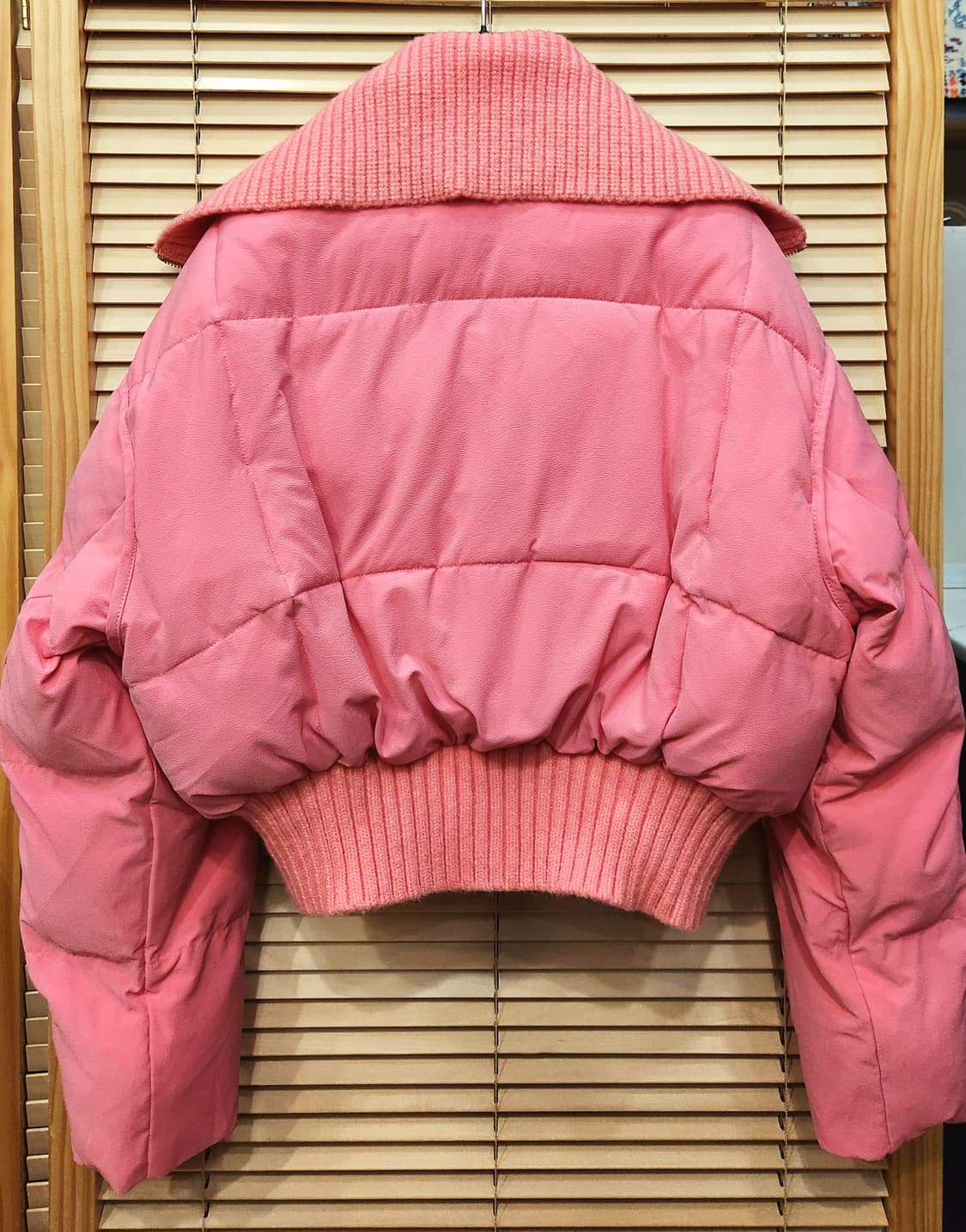 (새상품)LAP 핑크 니트 배색 크롭 패딩 상품이미지3