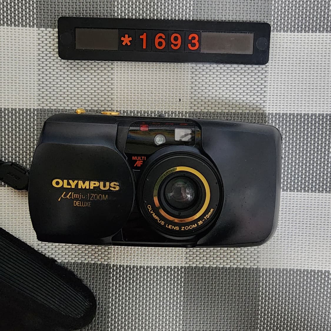 올림푸스 뮤 줌 디럭스 블랙바디 필름카메라 파우치포함 상품이미지2