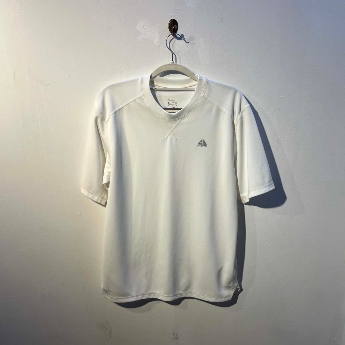 나이키 ACG 드라이핏 기능성 반팔 티셔츠 상품이미지1