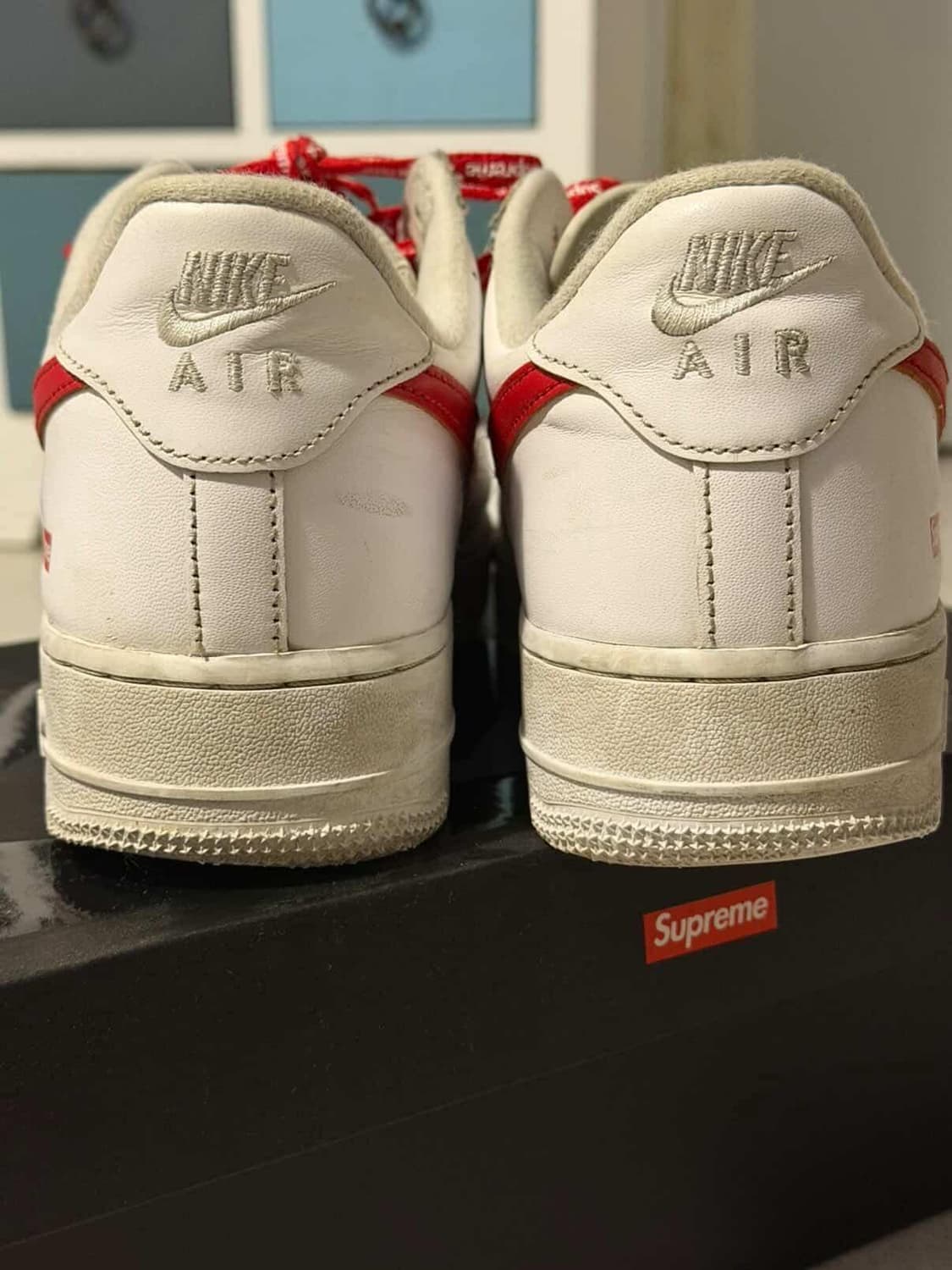 나이키x슈프림 에어포스 1 로우 화이트 스피드 레드-상하이 스토어 한정 상품이미지4