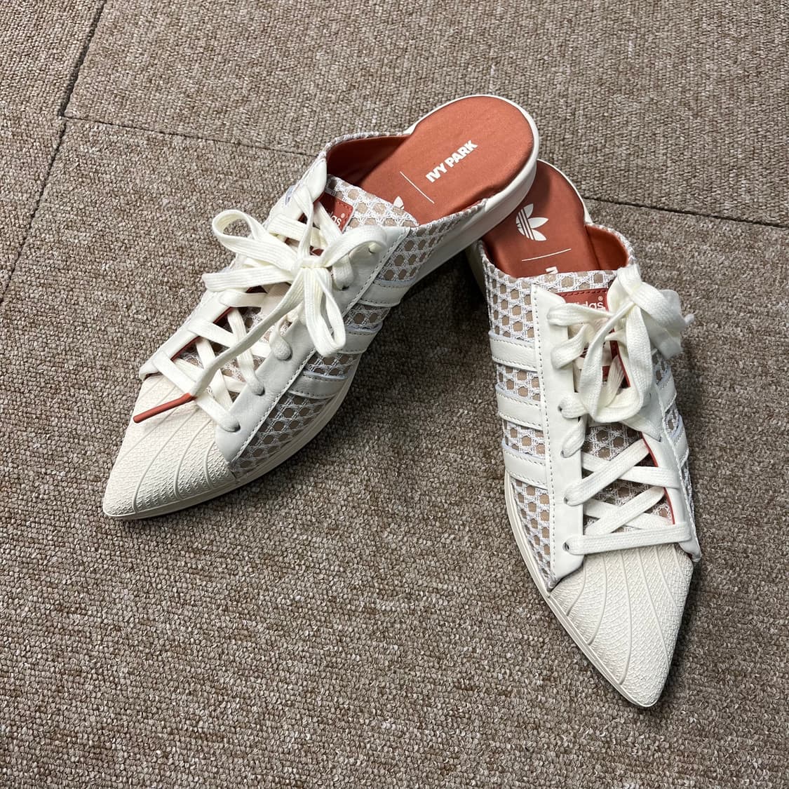 유니크 아디다스 x ivpark 슈퍼스타 뮬  상품이미지1