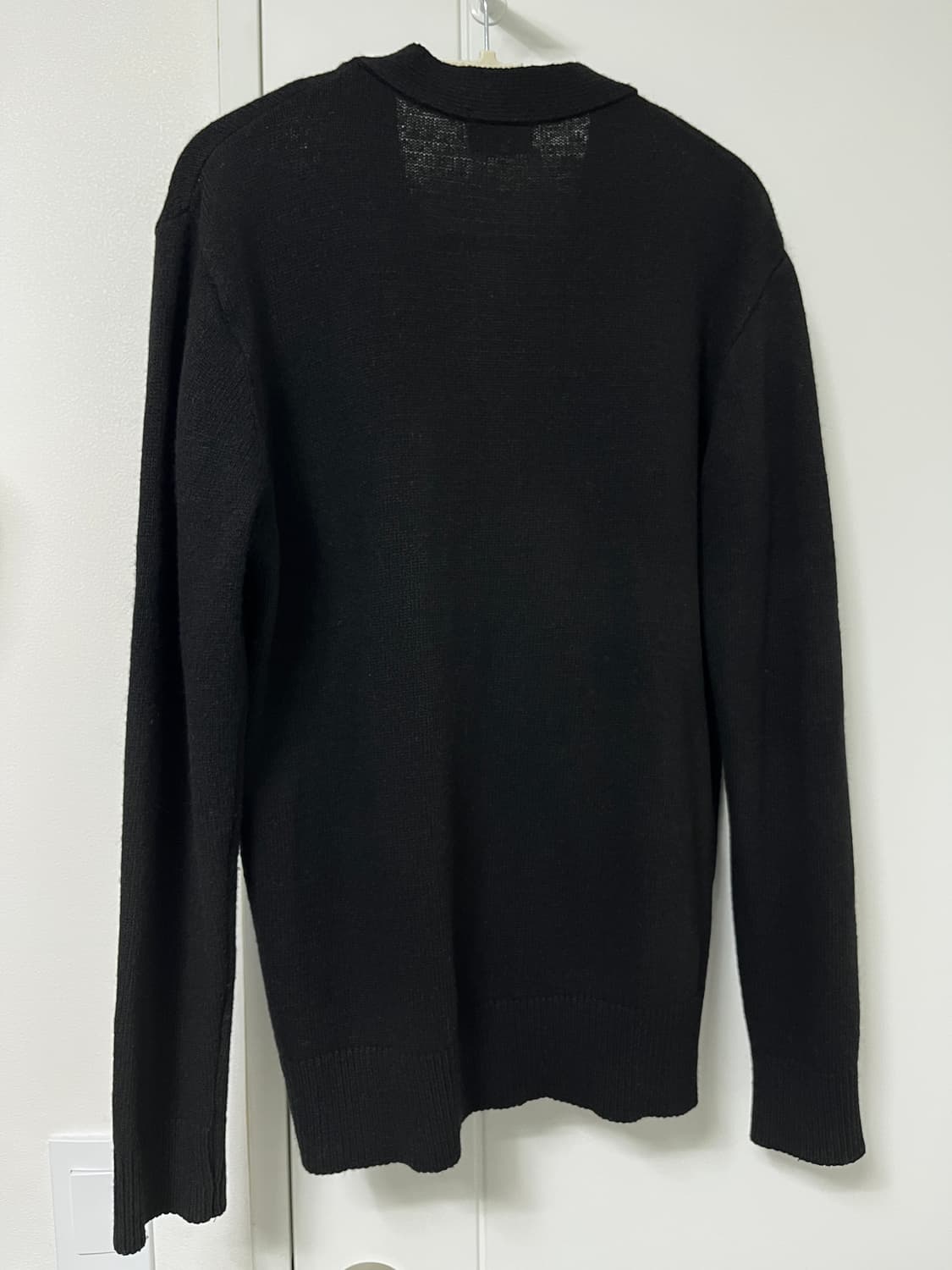 아크네 스튜디오 페이스 로고 가디건 싸게 팝니다! 상품이미지2