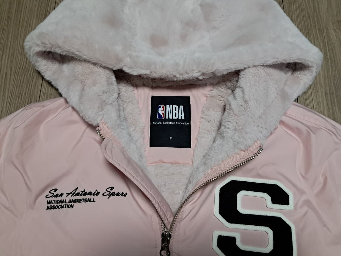 NBA 며성 패딩 Free  상품이미지5