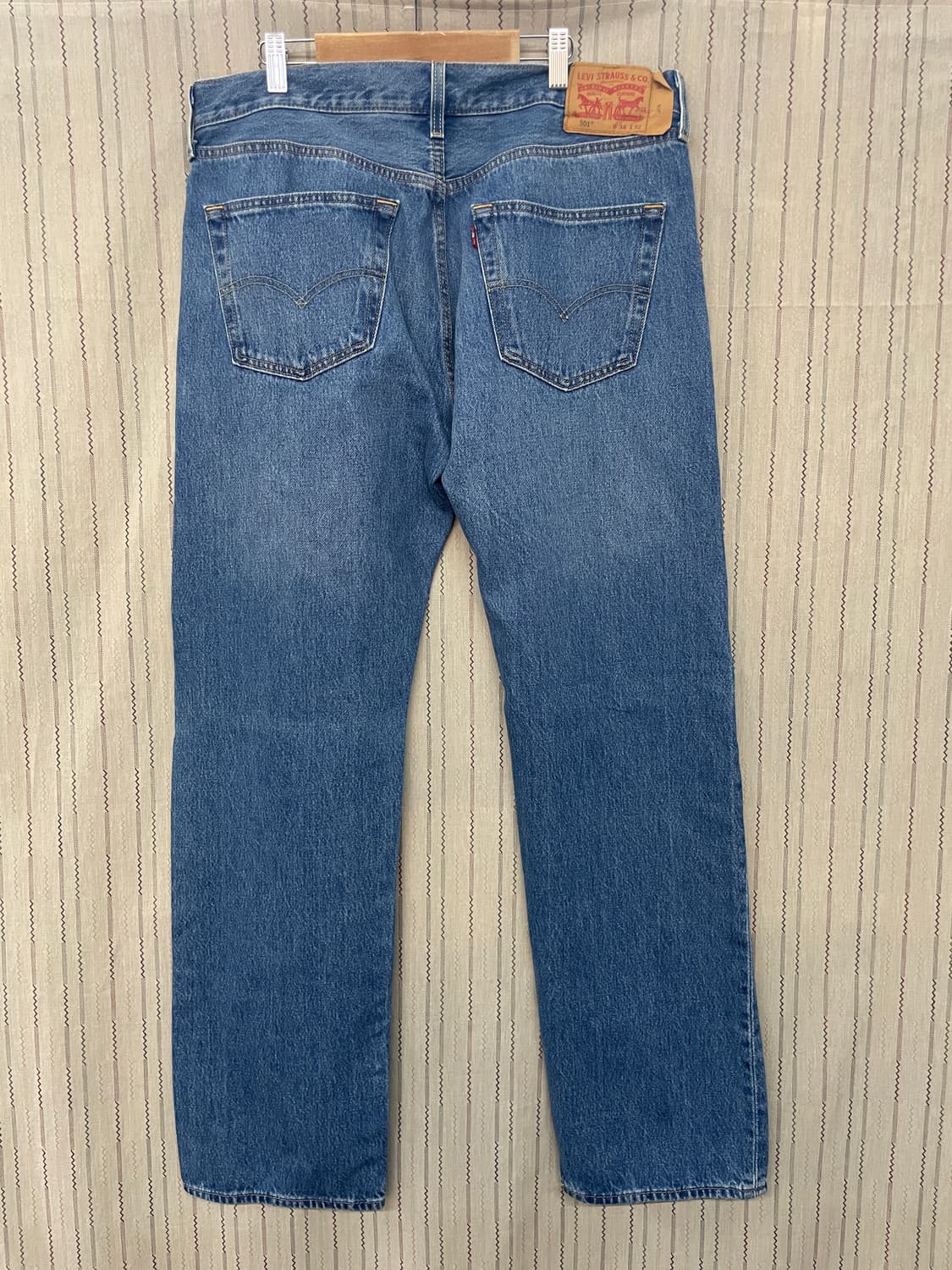 [34] 00s Levis 리바이스 501 중청 워싱 페이딩 진 청바지 상품이미지2