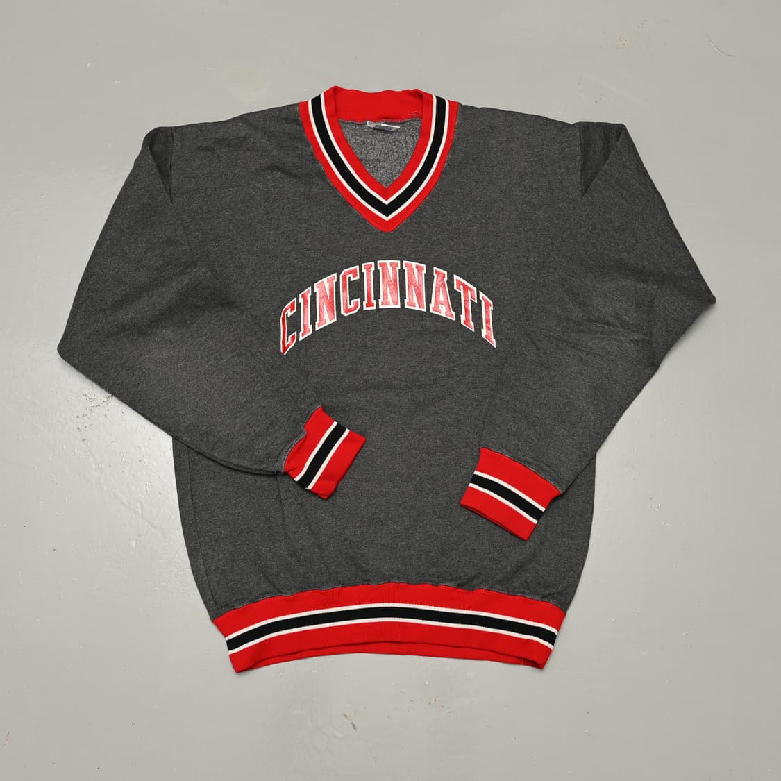 빈티지 러셀 v넥 맨투맨 상품이미지1