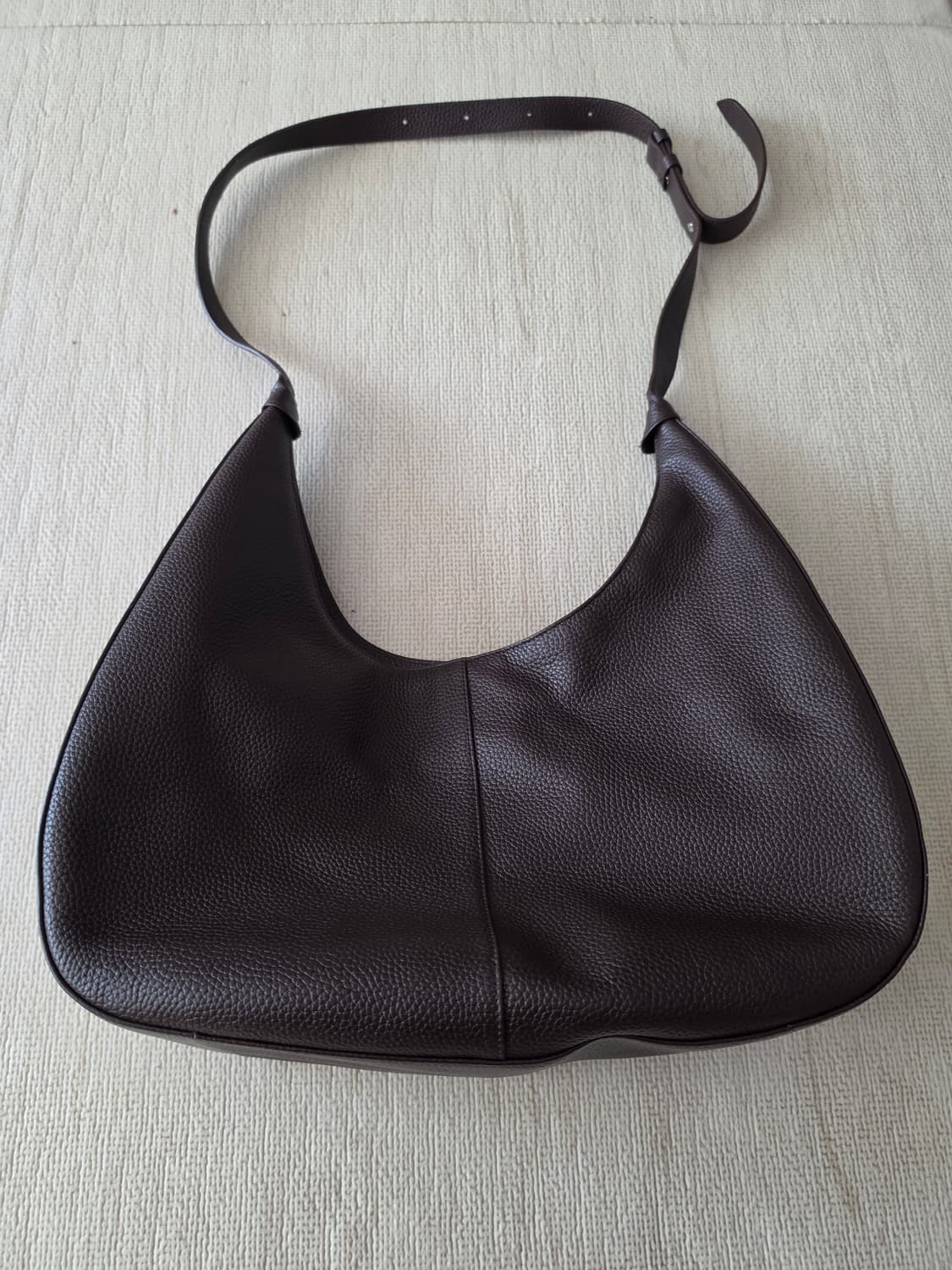 Afterpray 크레센트백 판매합니다 상품이미지1