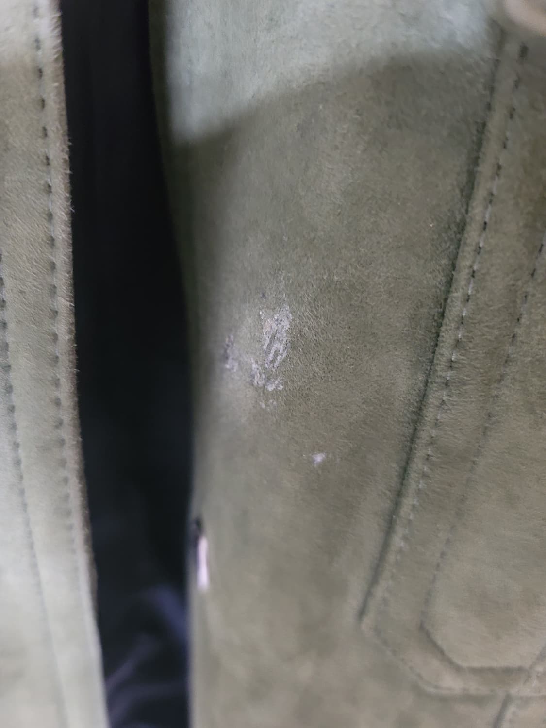 산드로옴므 카키색 양가죽  스웨이드 트러커 자켓 46표기 100정사이즈 상품이미지5