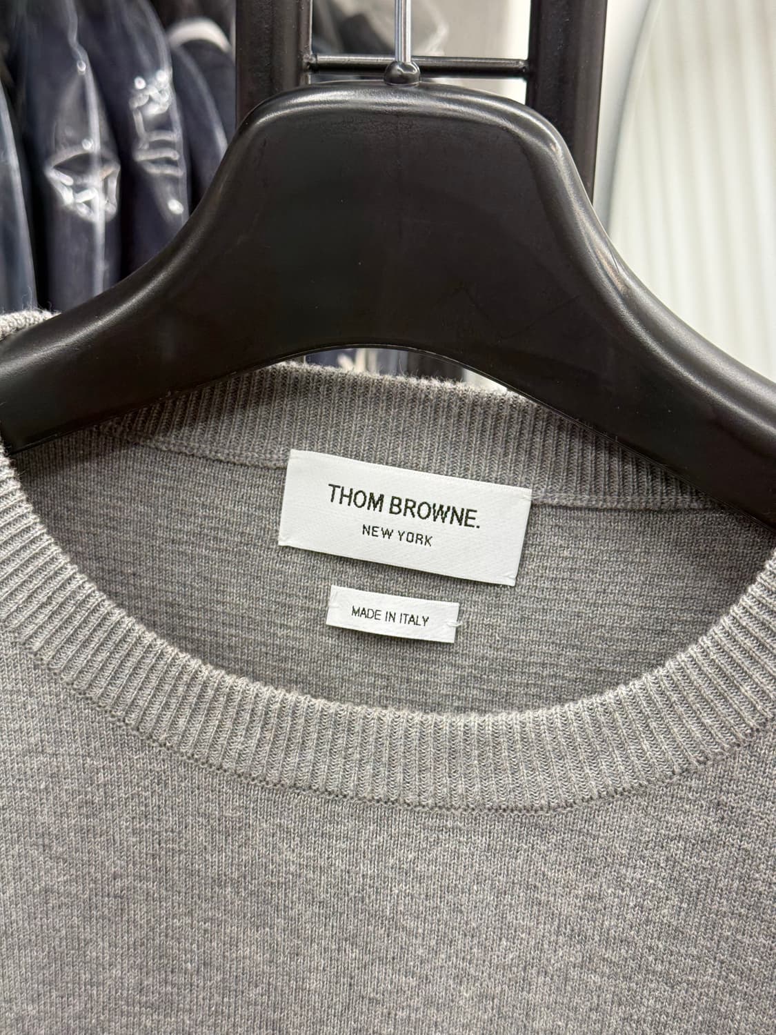 [4] 톰브라운 사선완장 밀라노스티치 포켓 니트 상품이미지6
