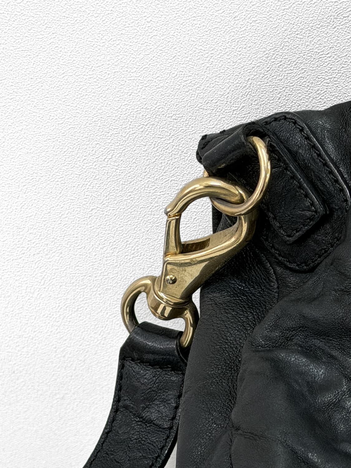 지방시 링클 레더 판도라 숄더백 상품이미지5