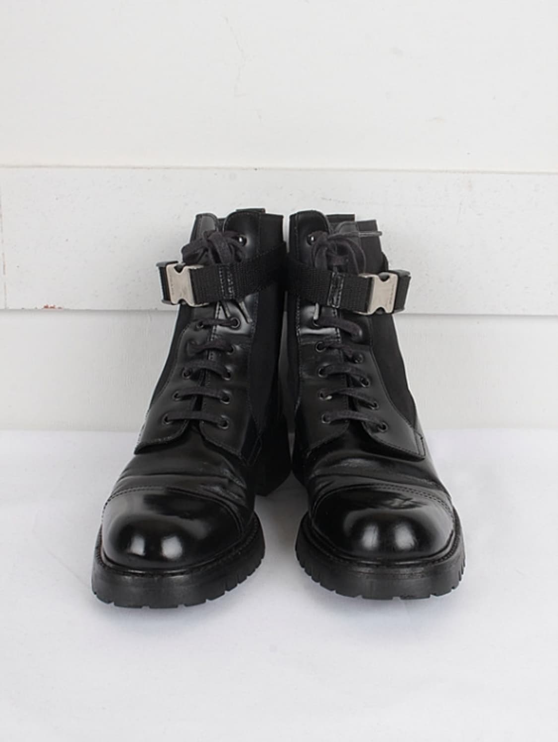 프라다 로고 버클 컴뱃 부츠 상품이미지3